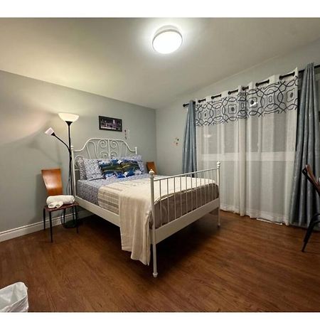 Lina'S Place Saint Catharines Екстер'єр фото